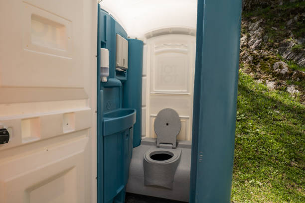 Best Portable restroom trailer rental  in Caldwell, NJ